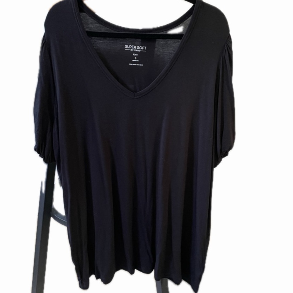 Torrid Super Soft V Neck Black Short Sleeved Top size 3 (20/22)